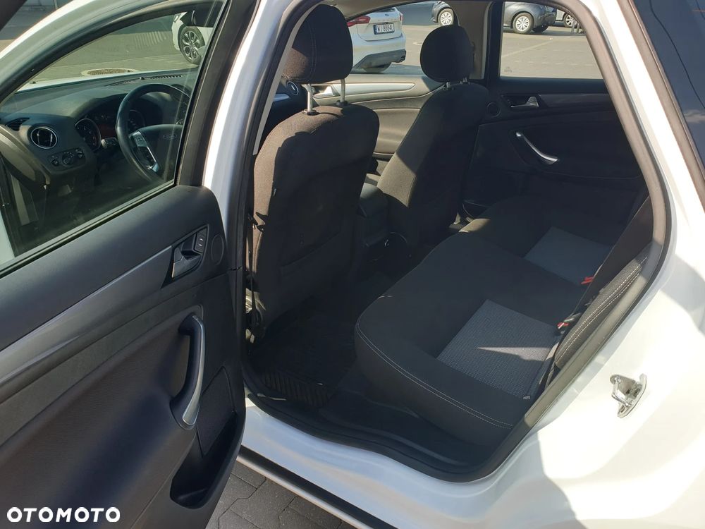 Ford Mondeo 1.6 T Gold X Plus - 5