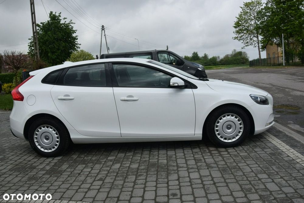 Volvo V40 D2 - 9