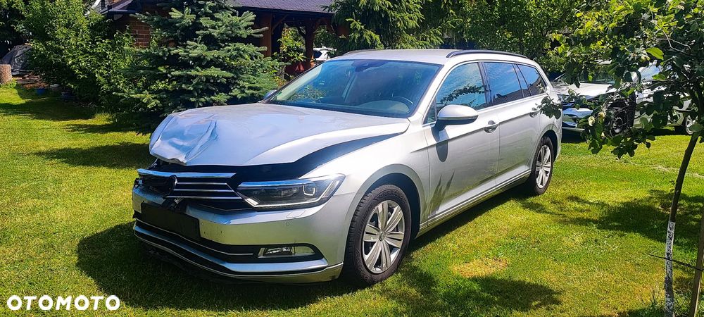 Volkswagen Passat 2.0 TDI SCR DSG Business - 1