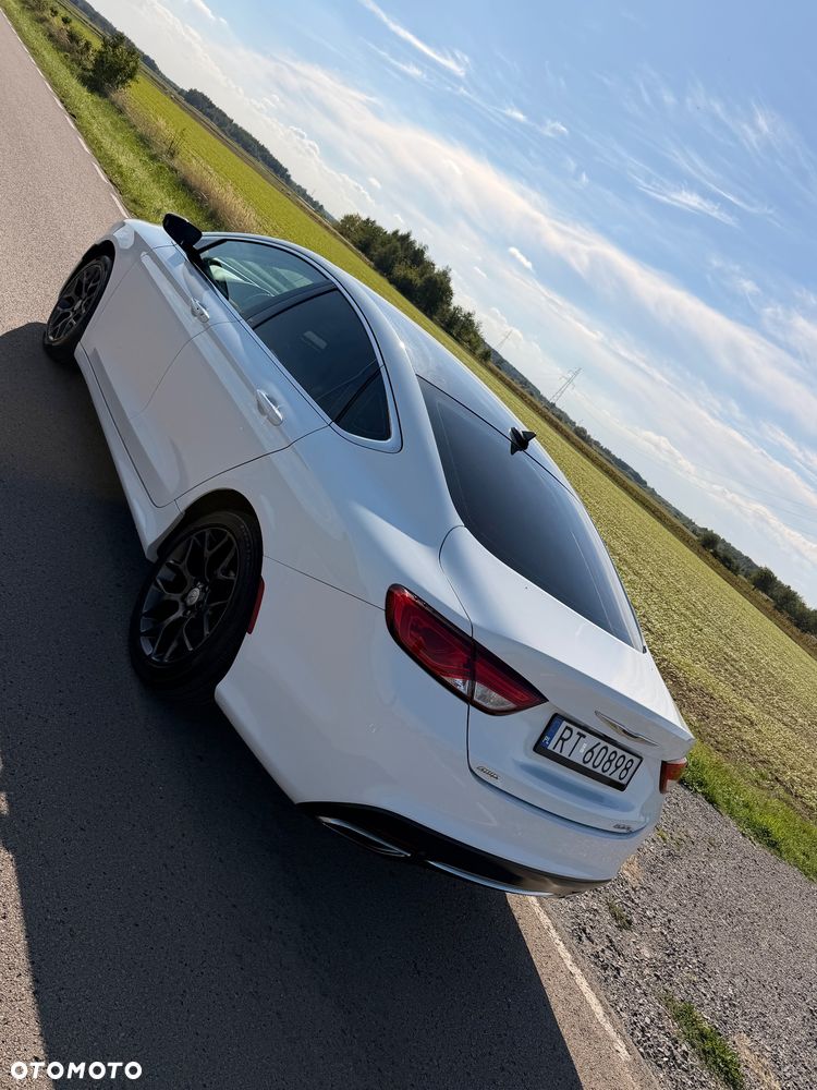 Chrysler 200 - 16