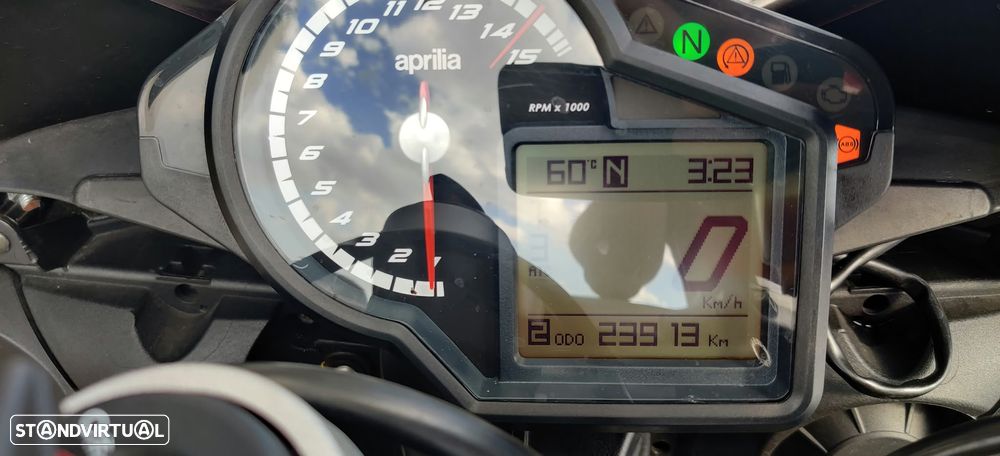 Aprilia RSV 4 RR - 12