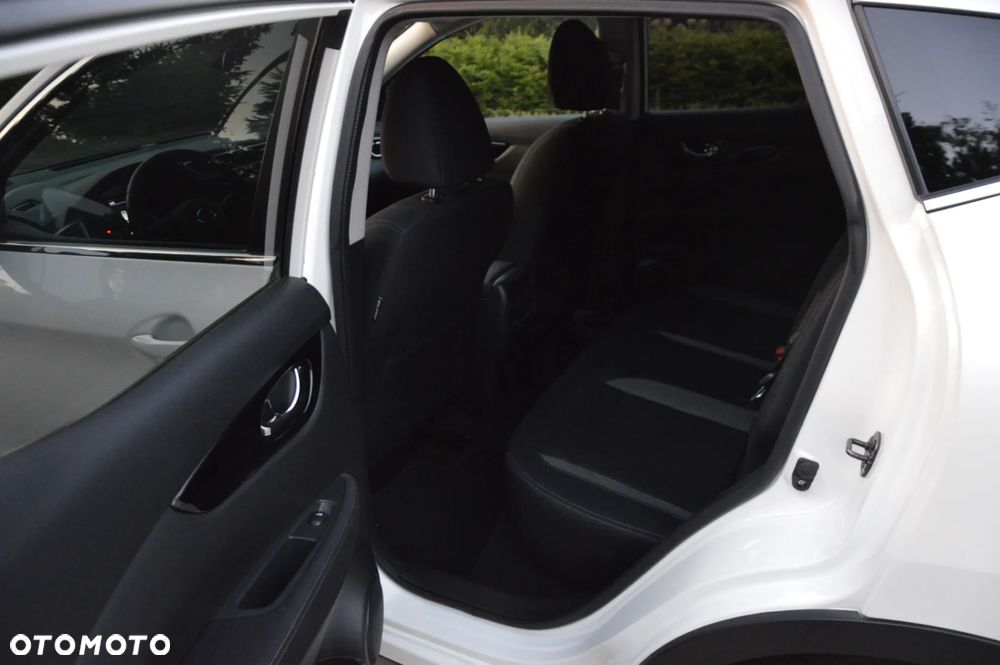 Nissan Qashqai 1.3 DIG-T TEKNA - 19