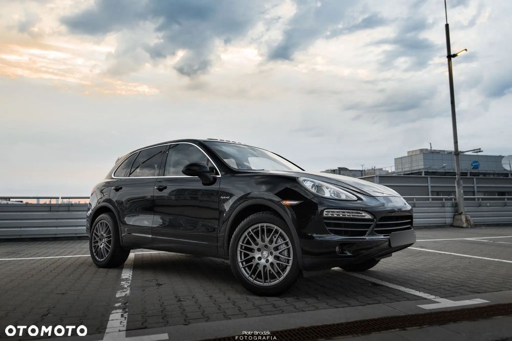 Porsche Cayenne - 5