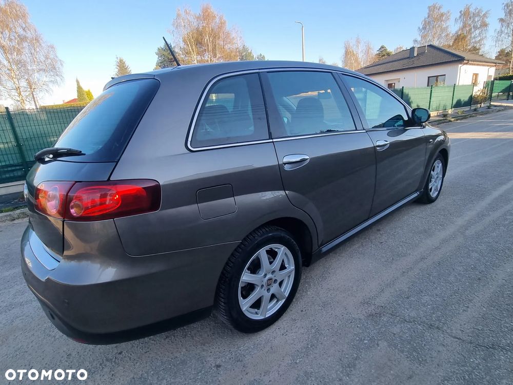 Fiat Croma 1.9 JTD Dynamic - 11