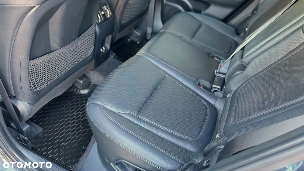 Hyundai Tucson 1.6 T-GDi 48V Platinum 4WD DCT - 28