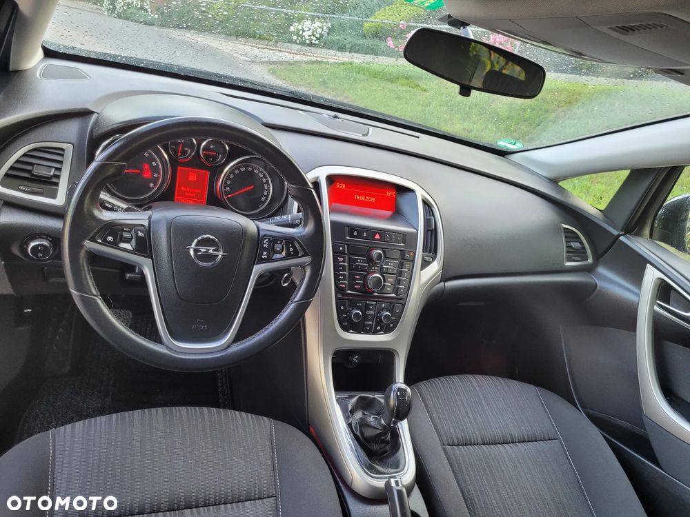 Opel Astra 1.6 Innovation - 15