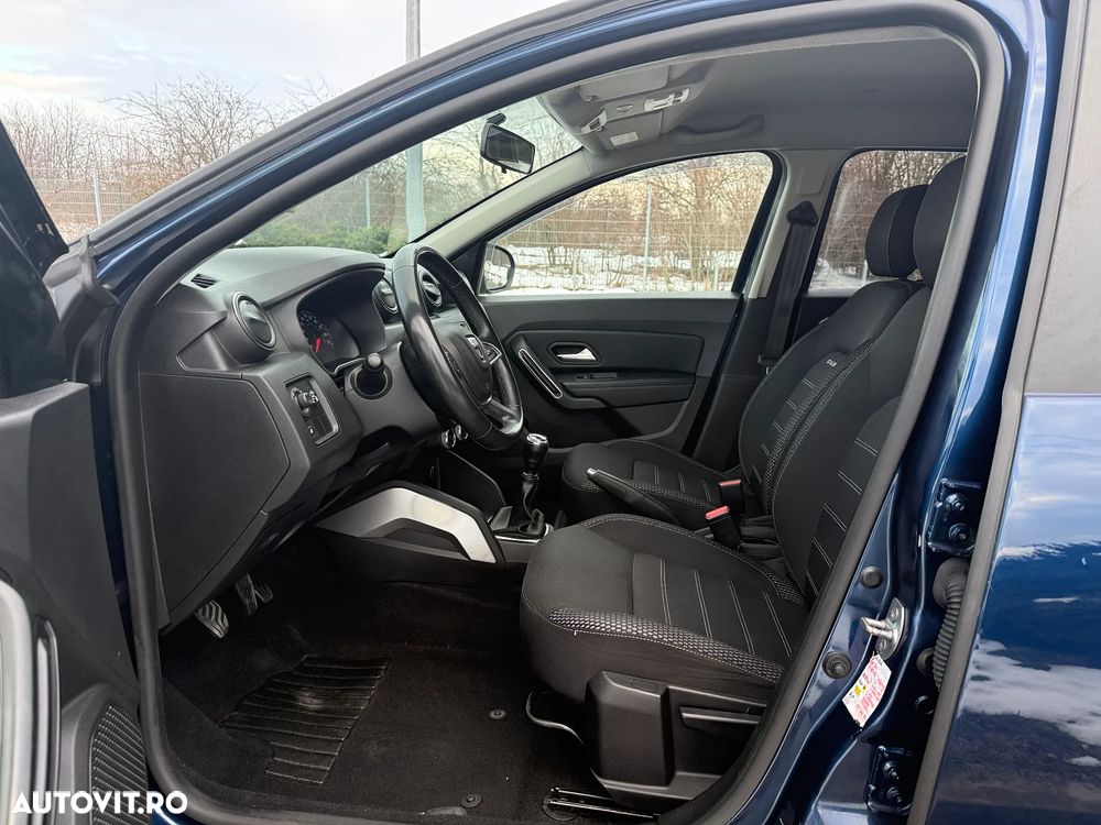 Dacia Duster 1.6 SCe Prestige jante 17" - 11