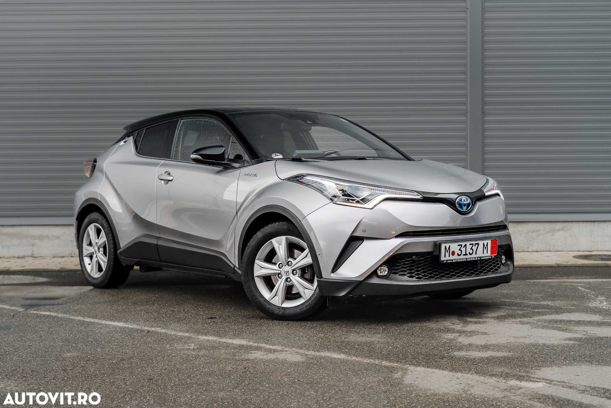 Toyota C-HR Hybrid Lounge - 15