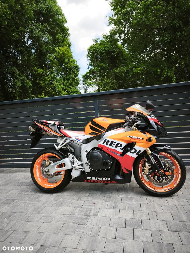 Honda CBR - 17