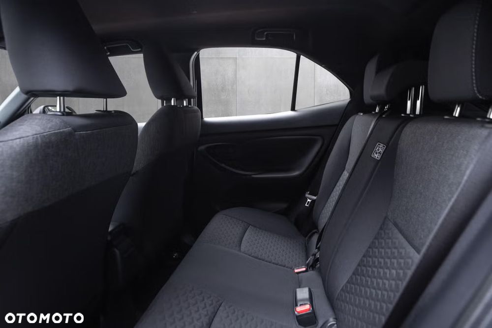 Toyota Yaris Cross Hybrid 1.5 Style AWD - 17