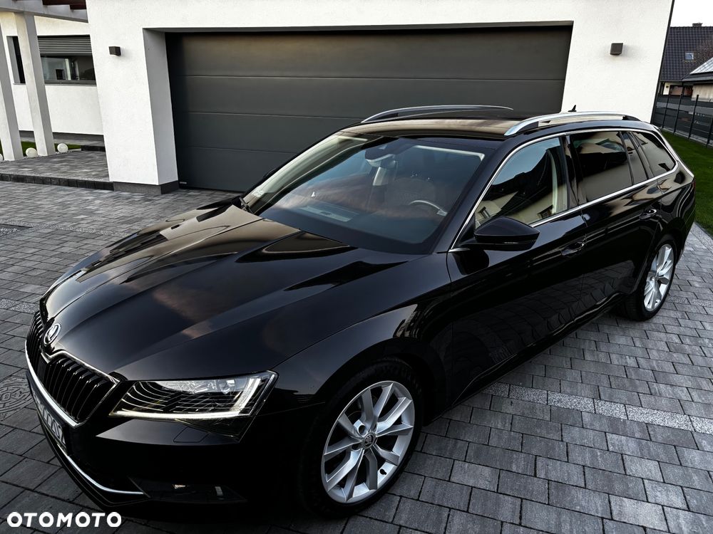Skoda Superb Combi 2.0 TDI Style - 2