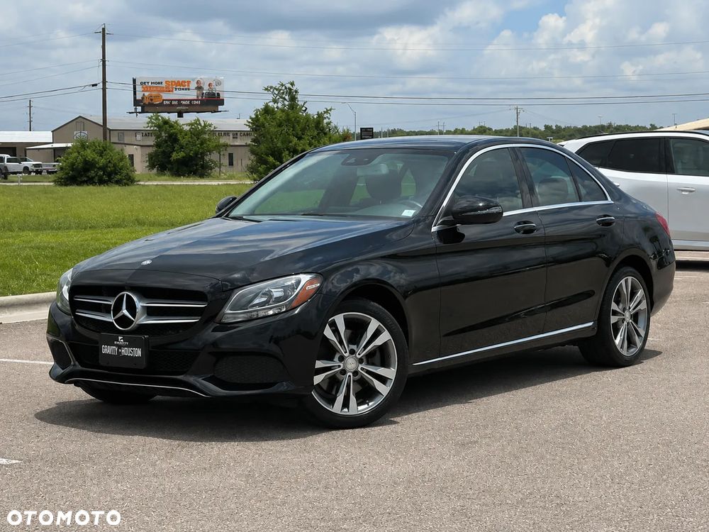 Mercedes-Benz Klasa C 300 7G-TRONIC AMG Line - 2