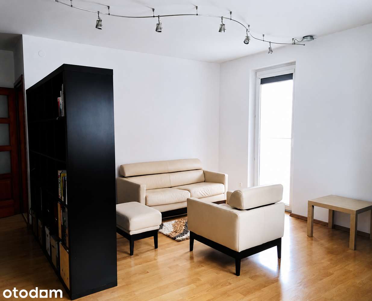 Sprzedam bezpośrednio jasne 2 pokoje, duży balkon, Ruczaj Chmieleniec