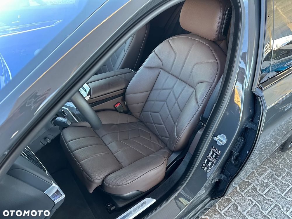 BMW Seria 7 740d xDrive mHEV M Sport sport - 10