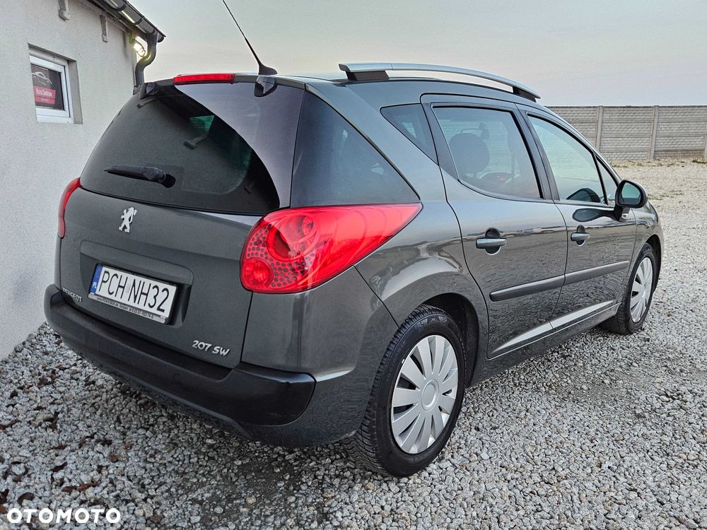 Peugeot 207 - 4