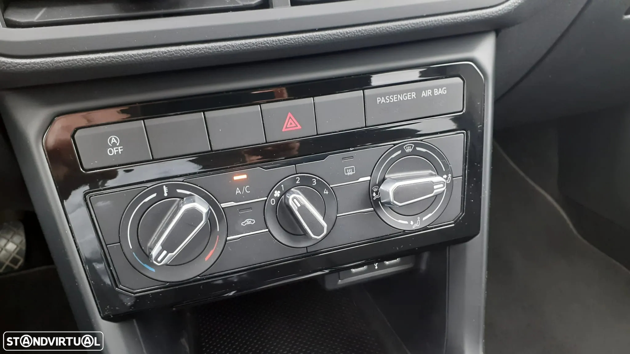 VW T-Cross 1.0 TSI - 12