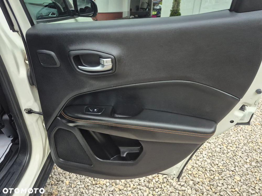 Jeep Compass 1.4 MultiAir Limited - 19