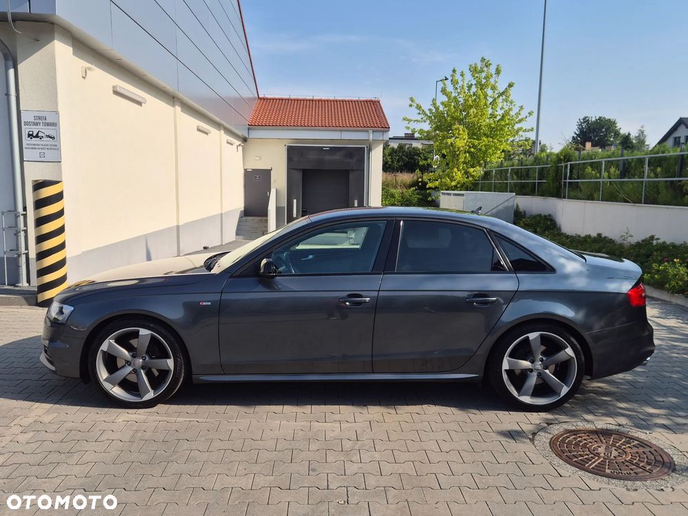Audi A4 Limousine 2.0 TFSI quattro S tronic S line Sportpaket - 6