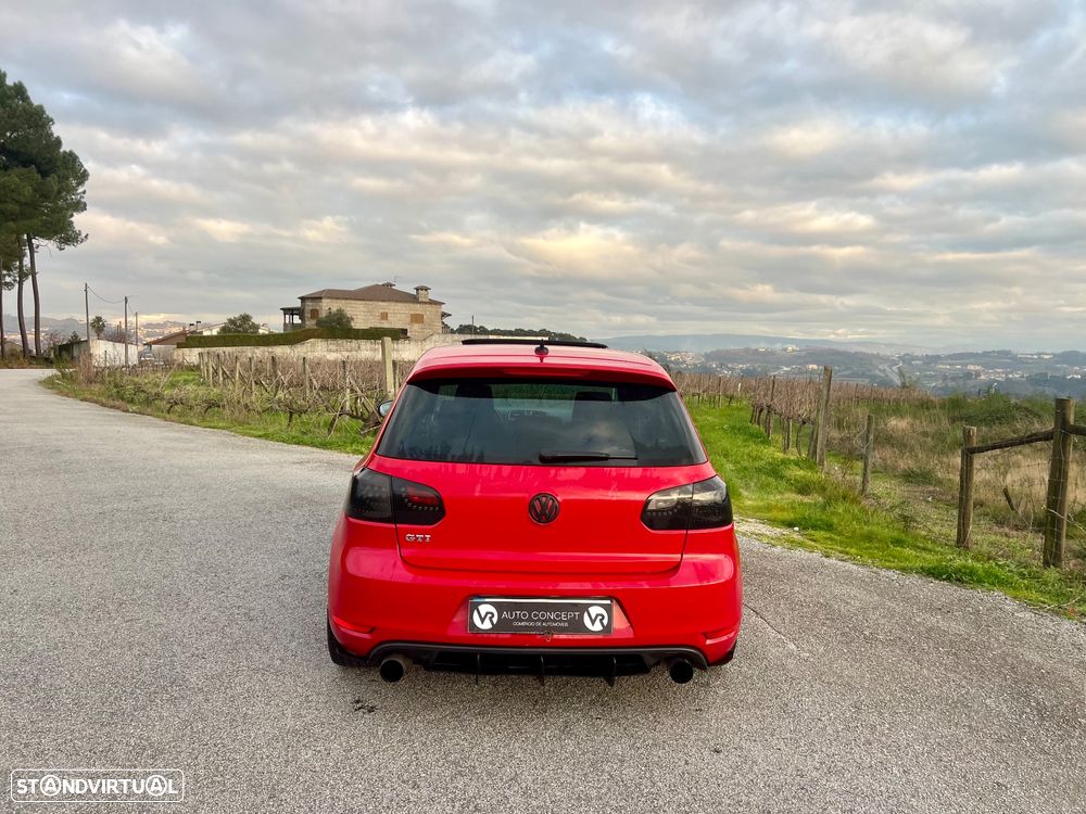 VW Golf 2.0 GTI - 30