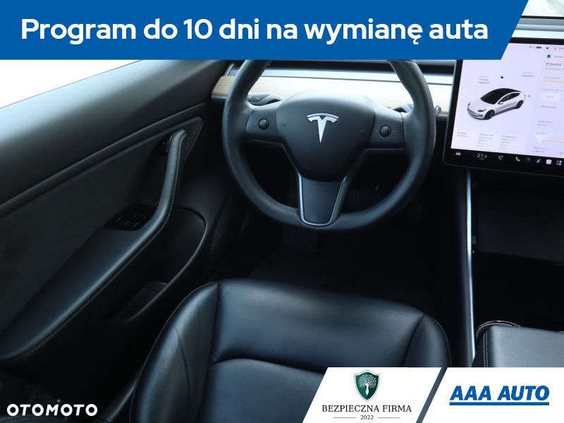 Tesla Model 3 - 9