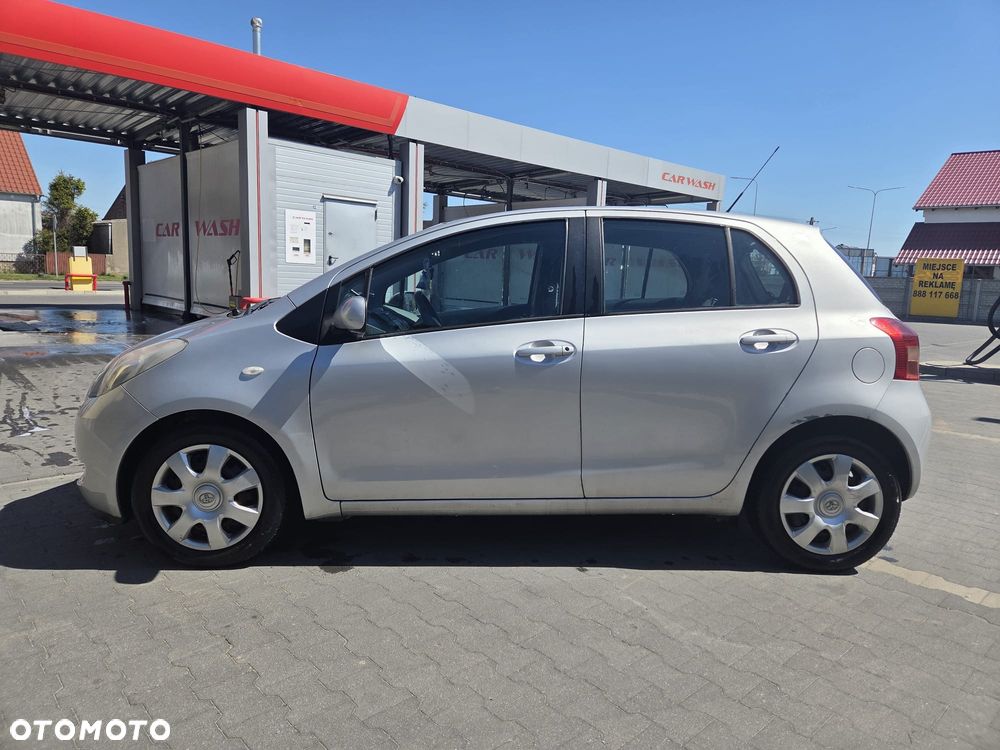 Toyota Yaris 1.3 Blue - 2