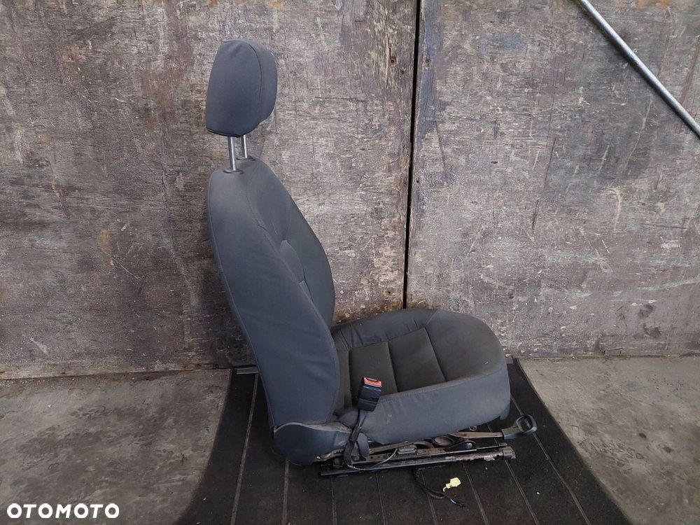 FOTEL LEWY PRZÓD KIEROWCY SEAT IBIZA IV 3D - 2