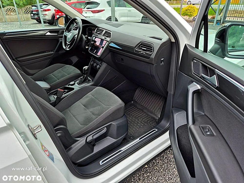 Volkswagen Tiguan 2.0 TDI SCR 4MOTION DSG Highline - 26