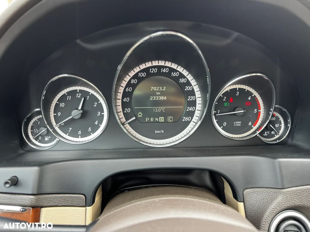 Mercedes-Benz E - 23