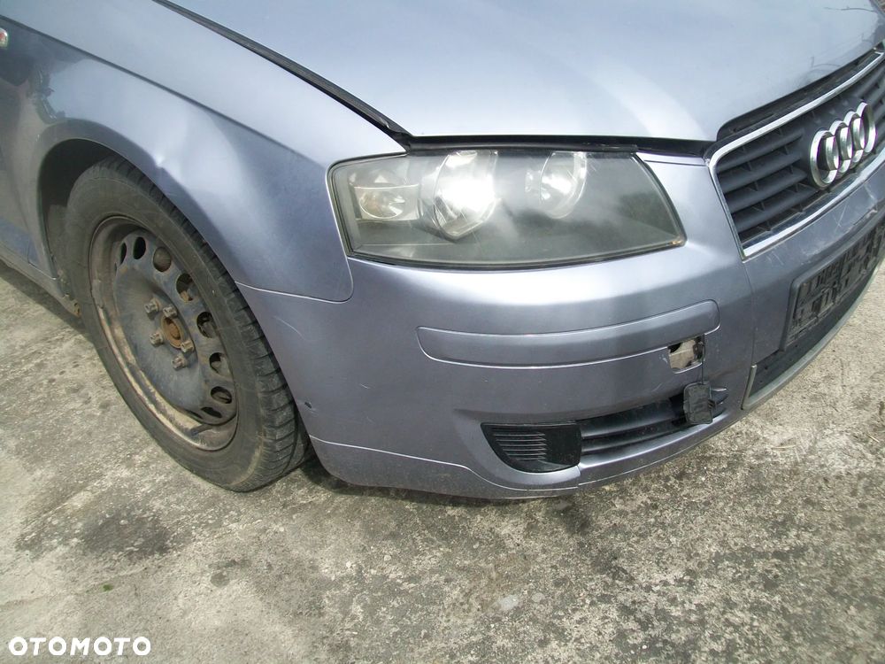 lampa prawy przód audi a3 8p