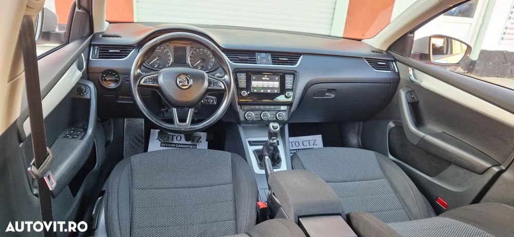 Skoda Octavia - 3