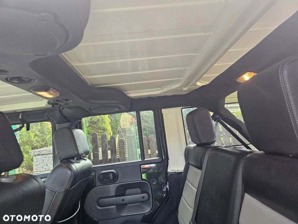 Jeep Wrangler Unlimited 2.8 CRD Sahara - 21