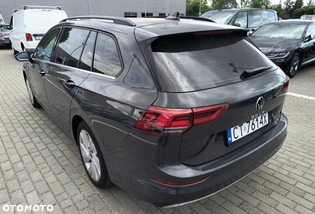 Volkswagen Golf - 3