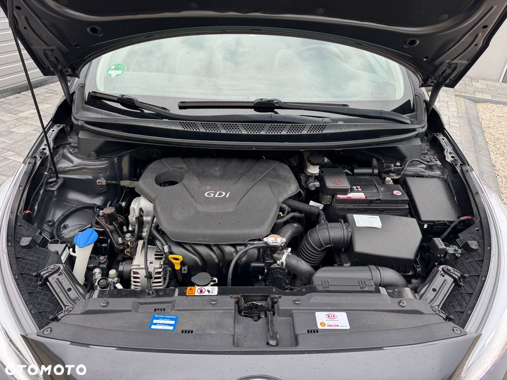 Kia Ceed 1.6 GDI ISG Dream-Team Edition - 32