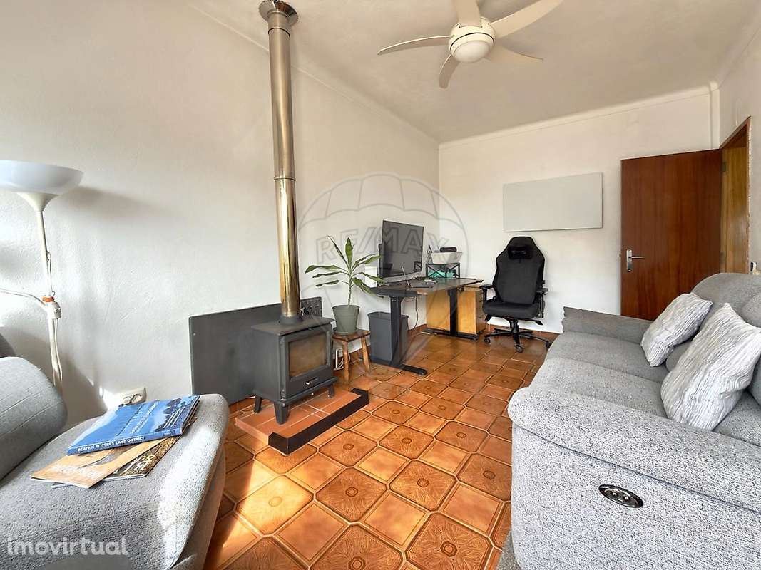 Moradia T2 para venda - Grande imagem: 2/22