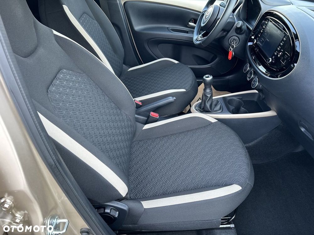 Toyota Aygo X - 16