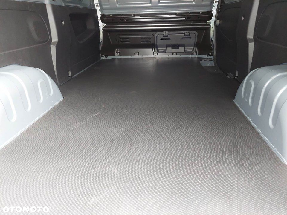 Renault Trafic - 10