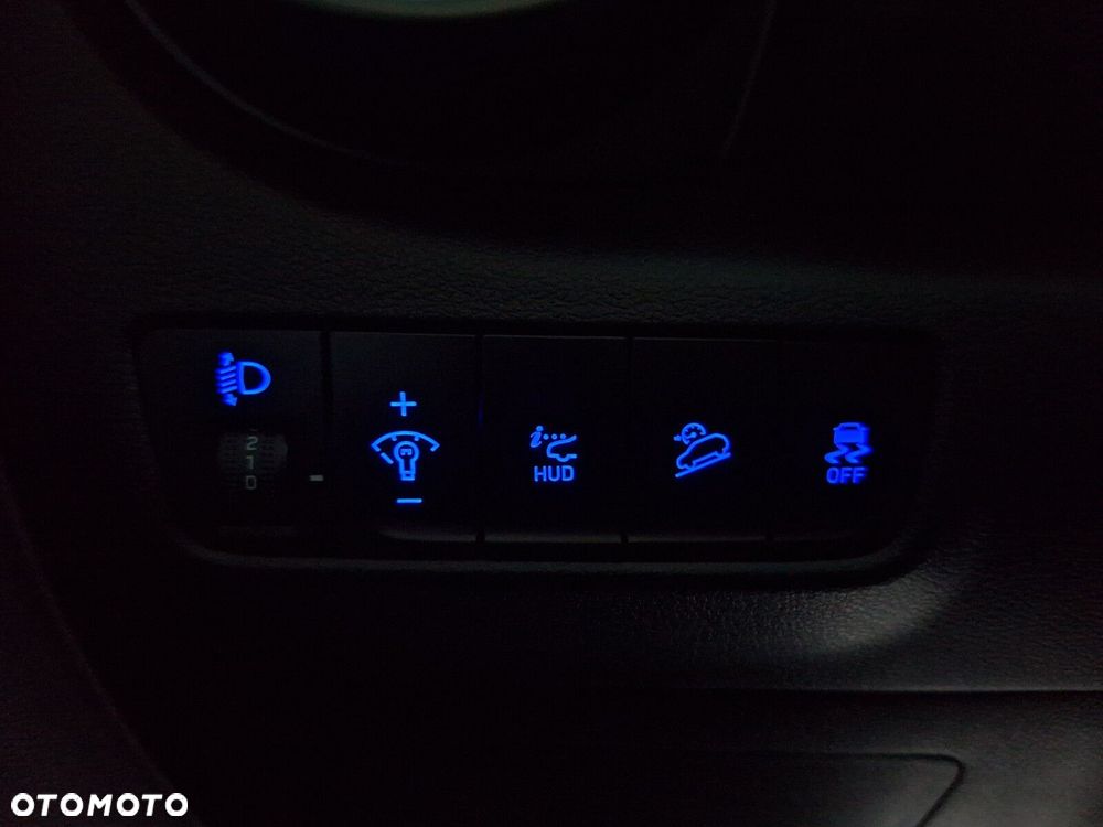 Hyundai Kona 1.6 T-GDI Premium 4WD DCT - 41