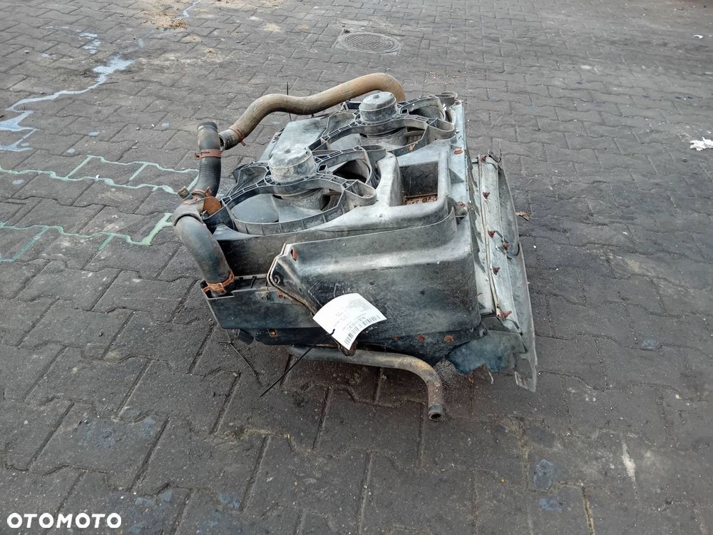 PAS PRZEDNI CHŁODNICE CHEVROLET CORVETTE C4 LIFT - 3