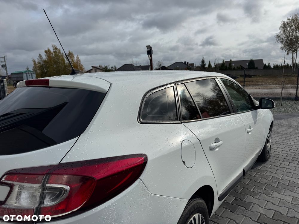 Renault Megane 1.9 dCi FAP Dynamique - 7