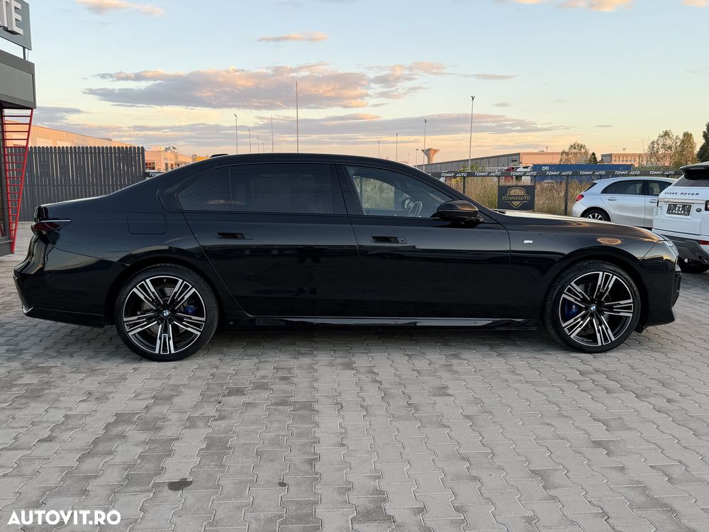 BMW Seria 7 740d xDrive MHEV - 8