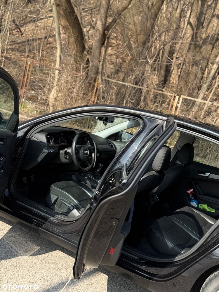 Audi A4 Limousine - 20