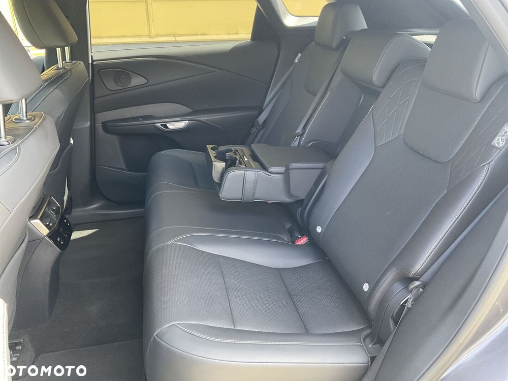 Lexus RX - 15