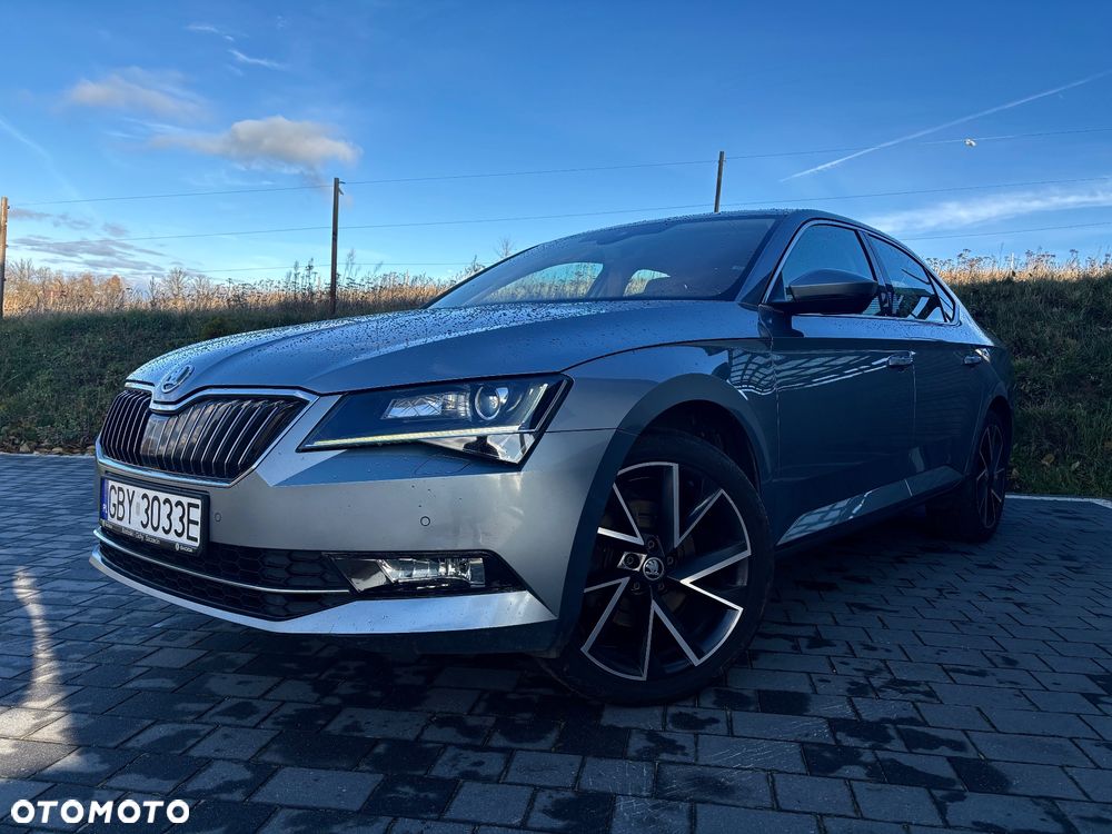 Skoda Superb 1.8 TSI Sportline DSG - 4
