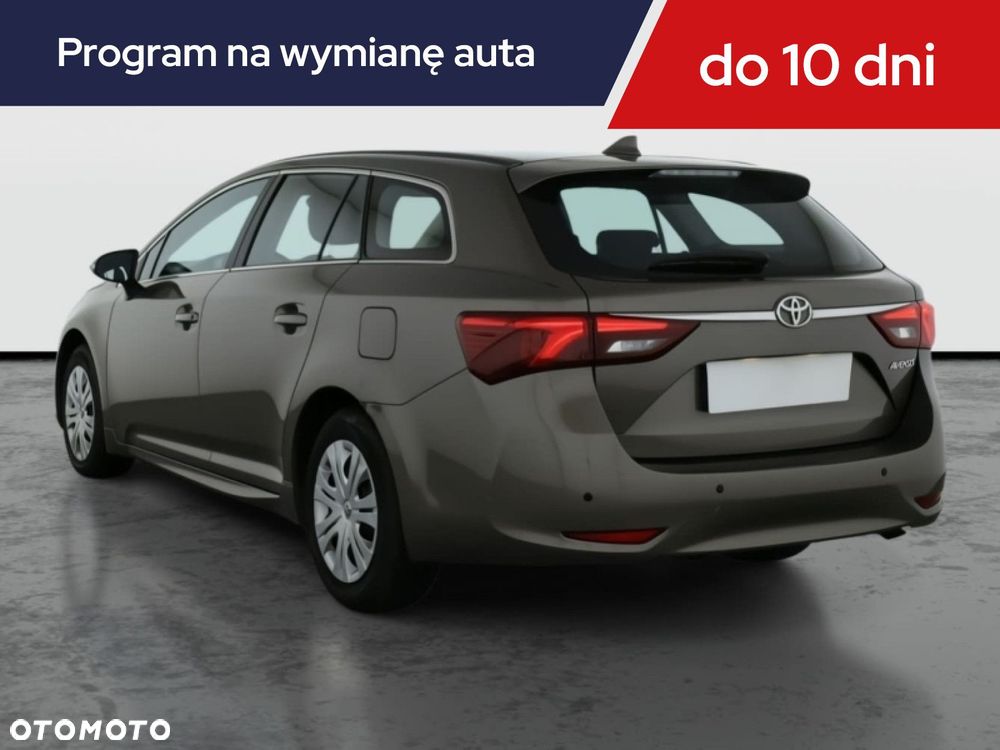Toyota Avensis - 6
