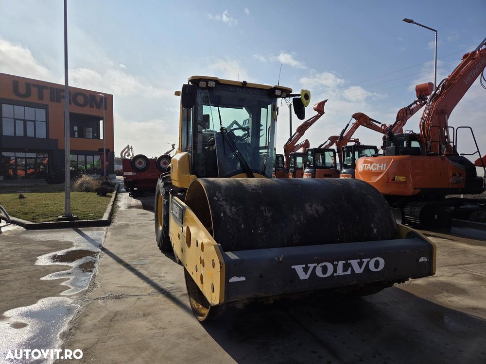 Volvo SD135B, 13,5t, latime tambur 2,3m, FULL OPTION, AC, oblon electric, GPS, antifurt, senzori pozitie, Anv 80% -ok, motor Volvo 150CP, Lung 6,1m, posibilitate leasing 4 ani, PROMOTIE 69.900 EUR+Tva - 7