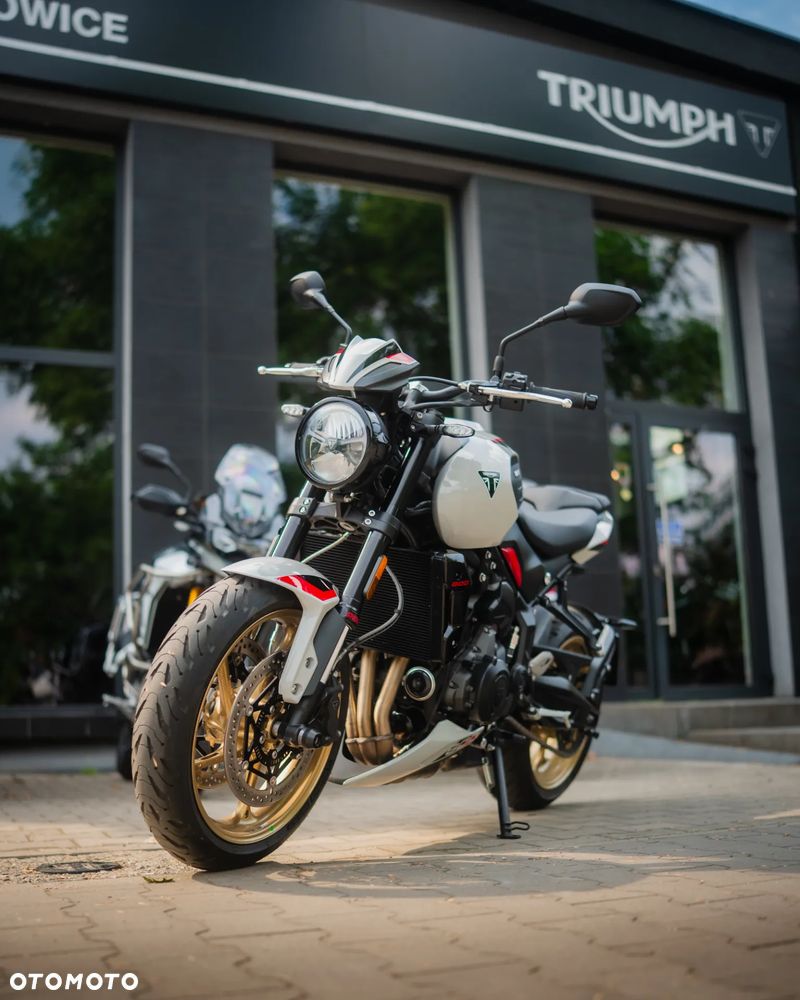Triumph Trident - 21