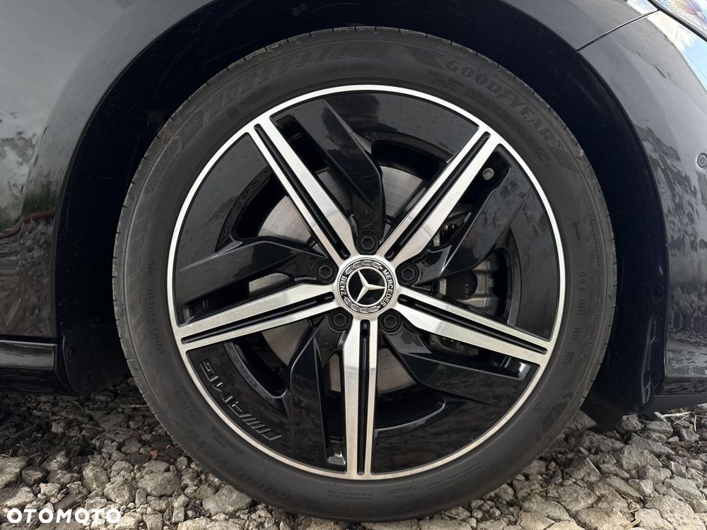 Mercedes-Benz CLA 200 mHEV 8G-DCT - 24