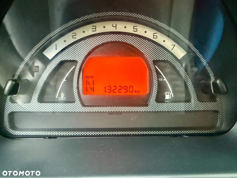 Citroën C2 1.4 VTR Senso Drive - 8