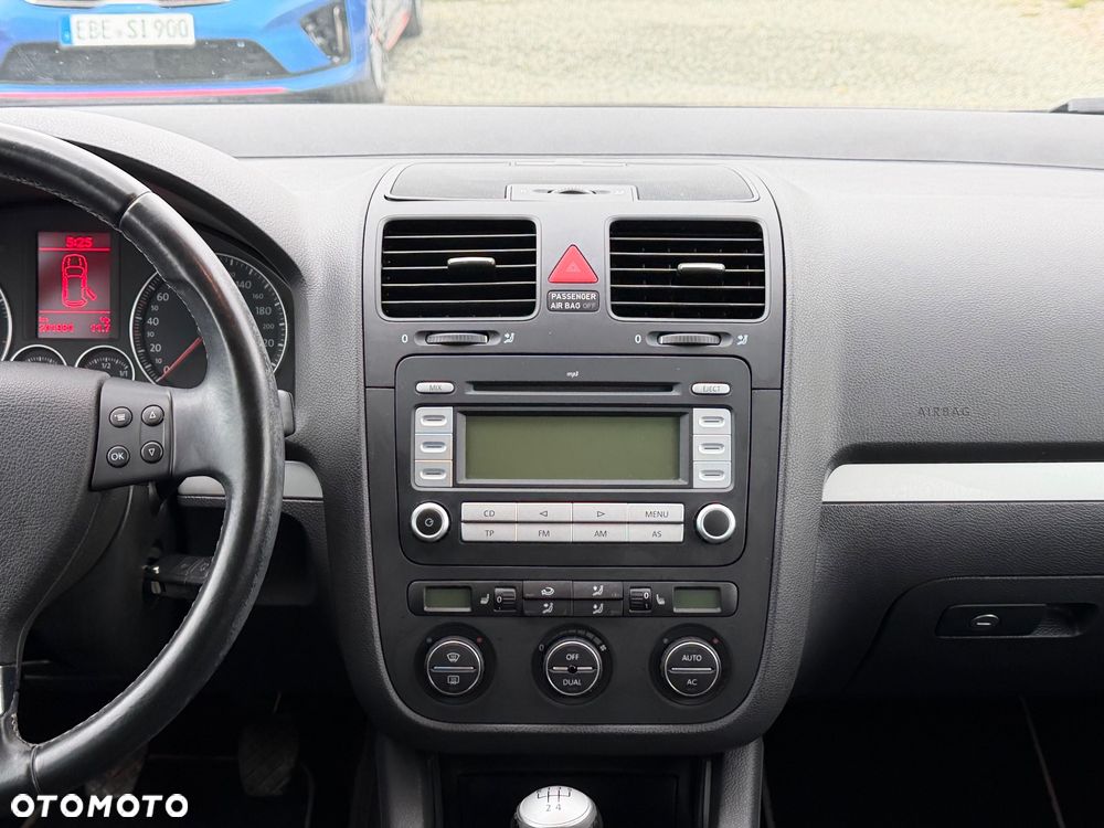 Volkswagen Golf 1.6 United - 27