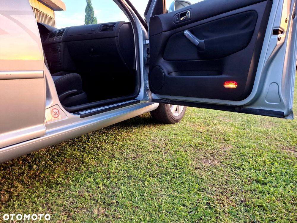 Volkswagen Golf - 26